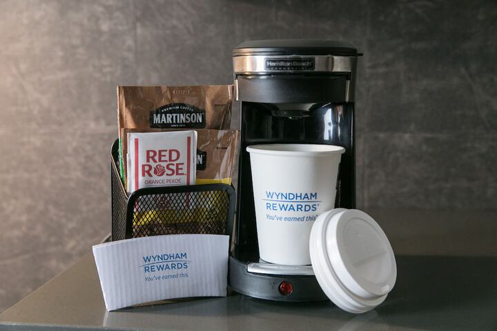 Breakfast/Coffee Service 13 of 26