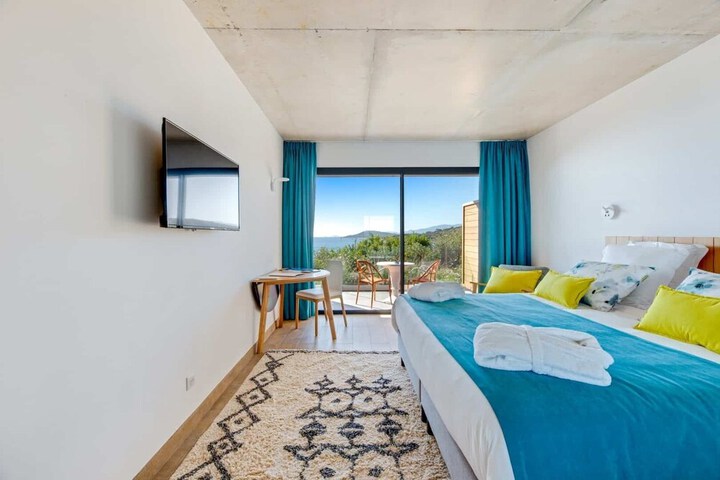 Room 4 of 23