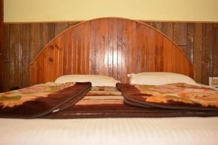 Room 5 of 20