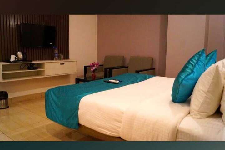 Room 15 of 29