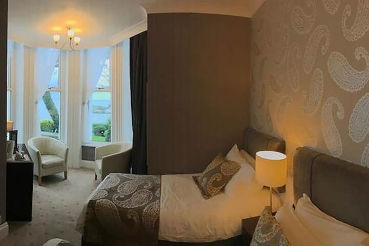 Room 7 of 38