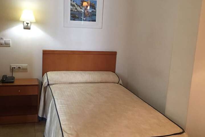 Room 15 of 17