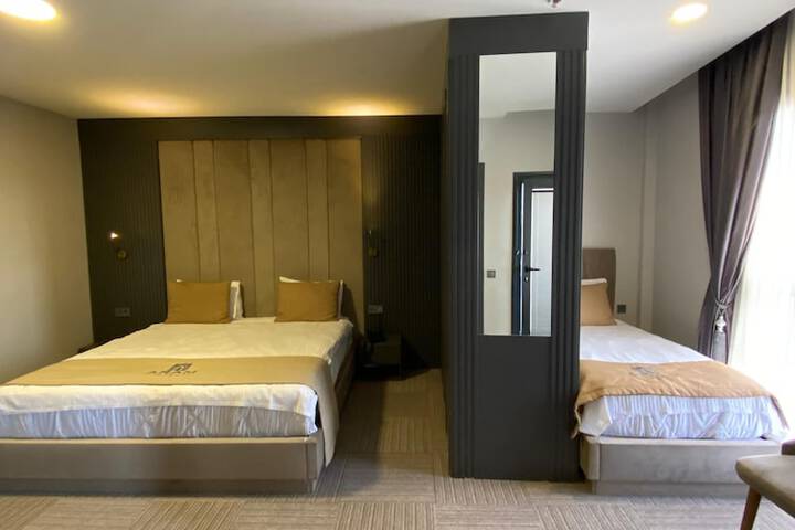 Room 15 of 27