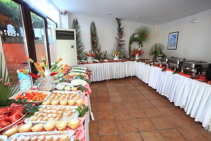 Dining Photos