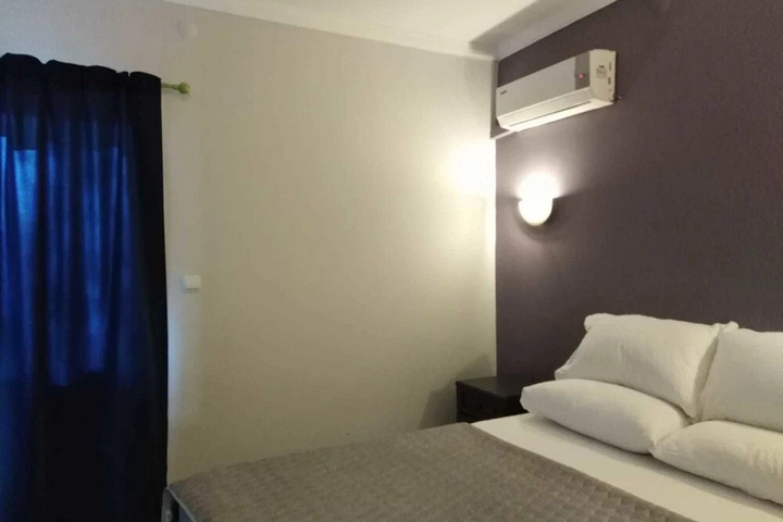 Room 2 of 19