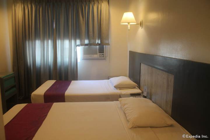Room 21 of 43