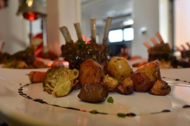 Dining 47 of 73