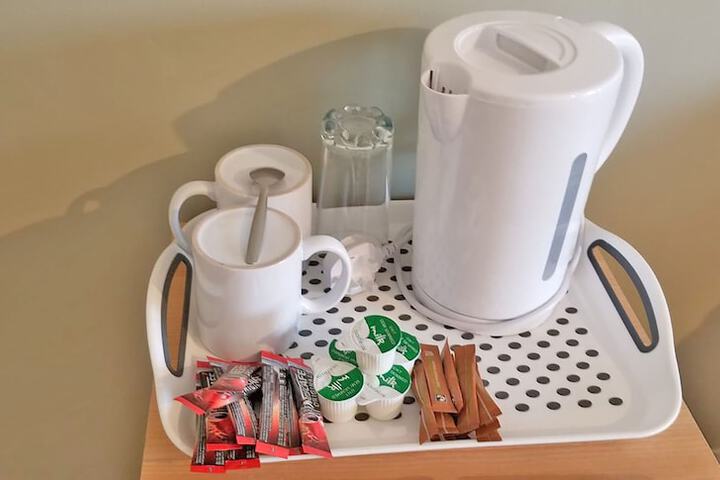 Breakfast/Coffee Service 4 of 7