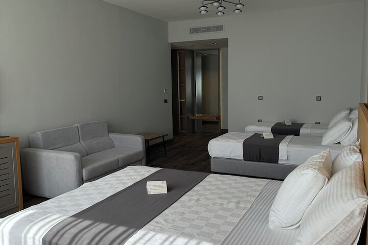 Room 15 of 74
