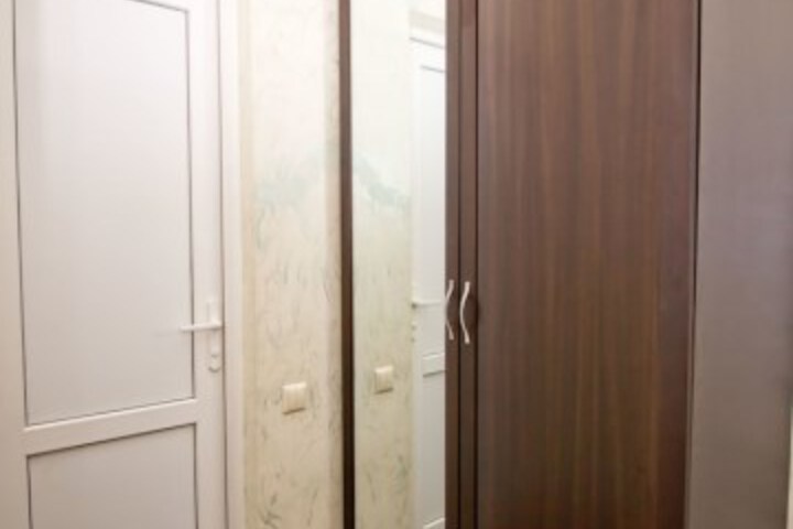 Room 7 of 93