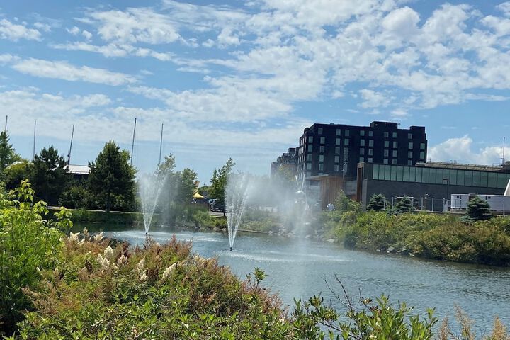 Hotel Exterior 45 of 52