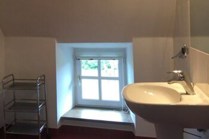 Room 28 of 52