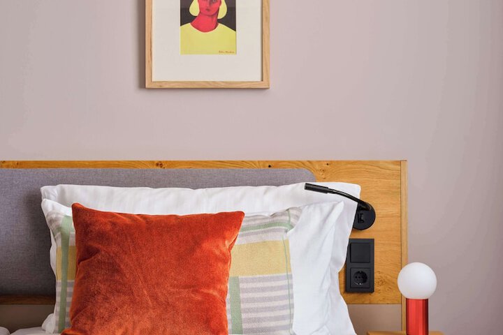 Room 26 of 84