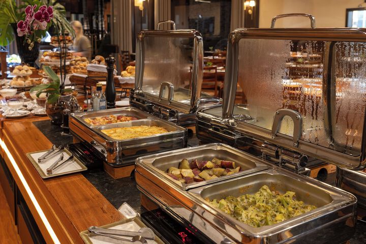 Dining 120 of 149