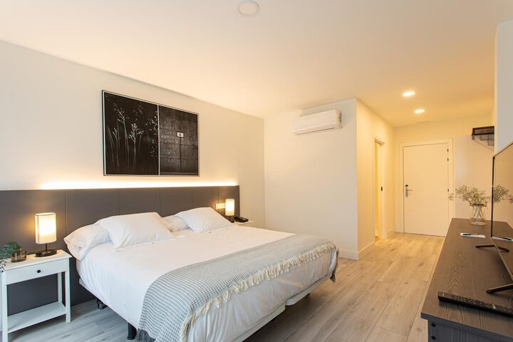 Room 14 of 37