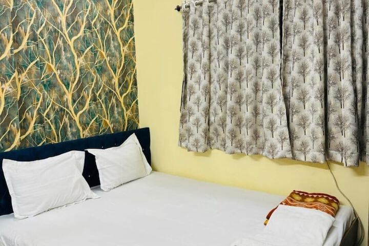 Room 21 of 28