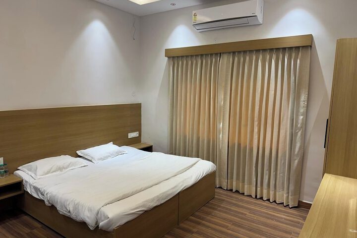 Room 16 of 47