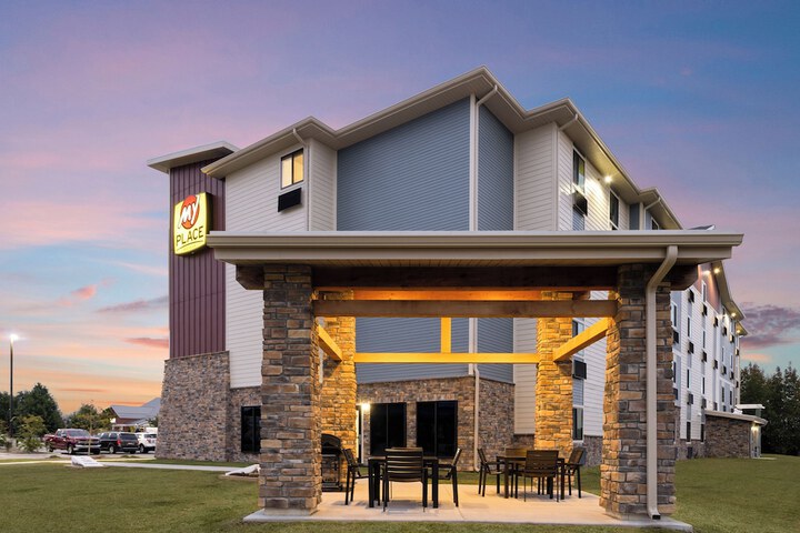 Hotel 19 of 142