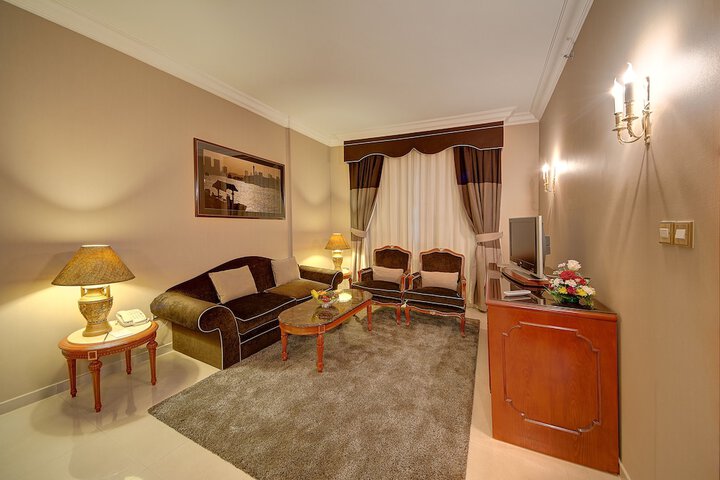 Room 33 of 75