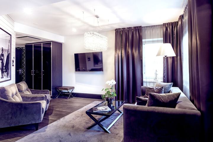 Room 35 of 97