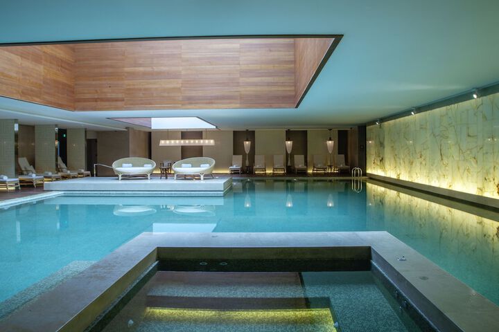 Pool Hotel