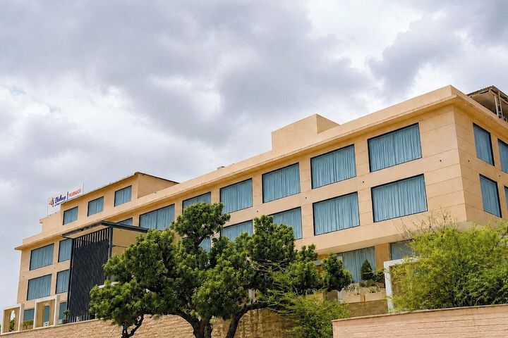 Hotel 75 of 77