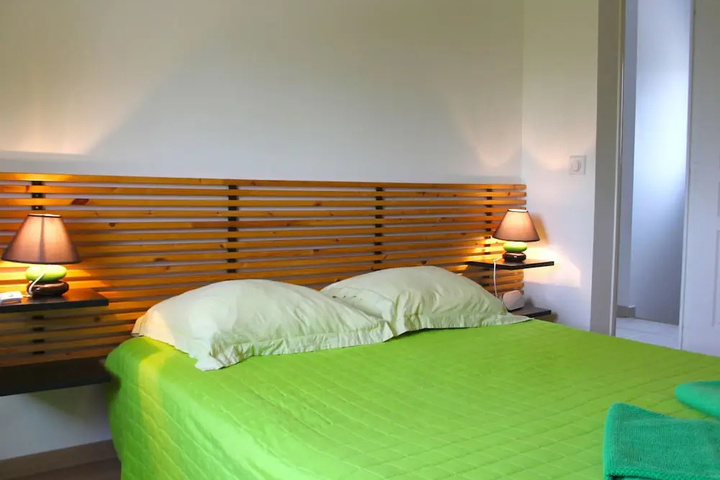 Room 3 of 17
