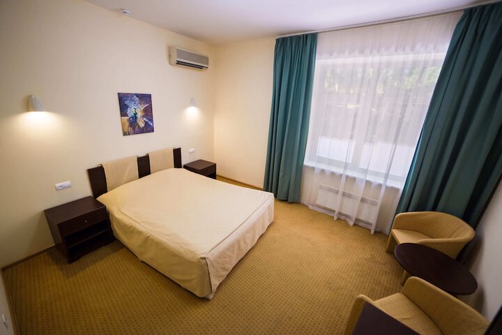 Room 19 of 50