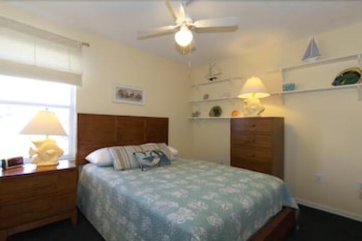 Room 12 of 15