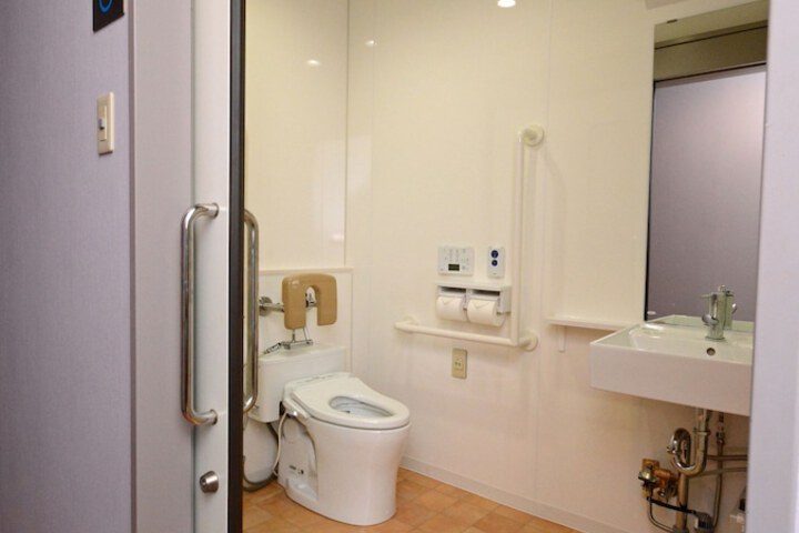 Room 16 of 58