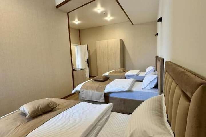 Room 14 of 43