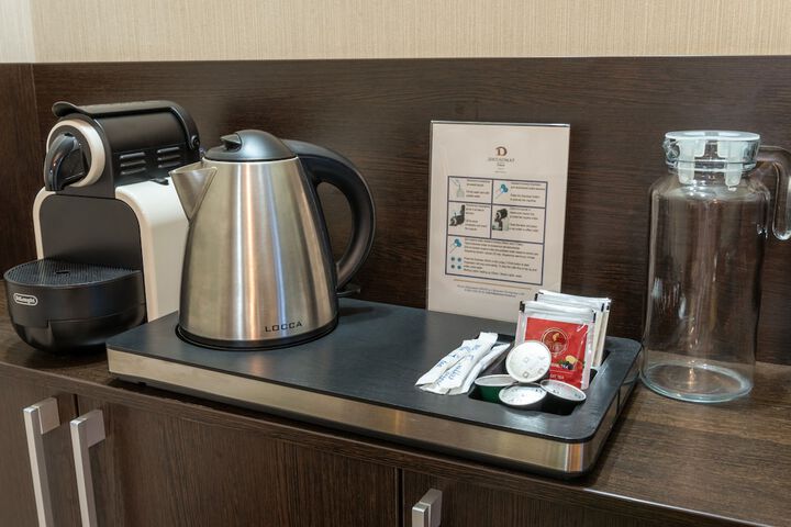 Breakfast/Coffee Service 20 of 38