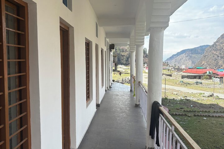 Hotel 11 of 13