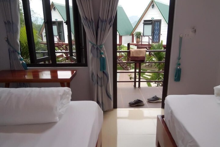 Room 5 of 31