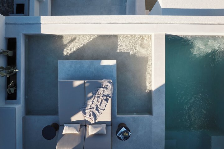Pool 38 of 76
