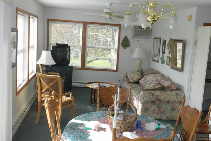Room 12 of 21