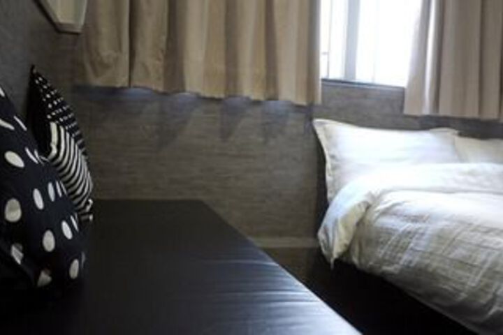 Room 21 of 53