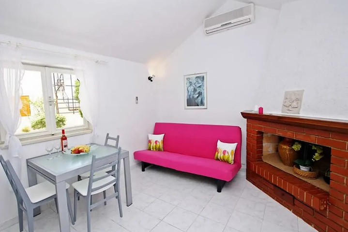 Room 2 of 13
