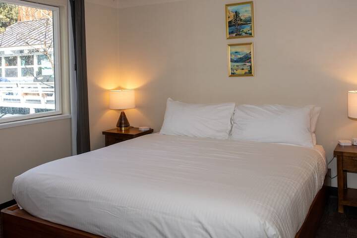 Room 13 of 85