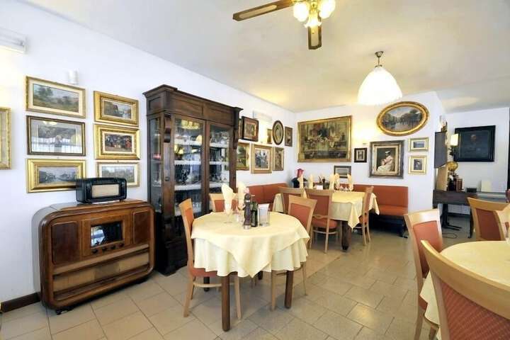 Dining Photos