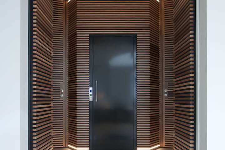 Ballroom/Hall 30 of 37