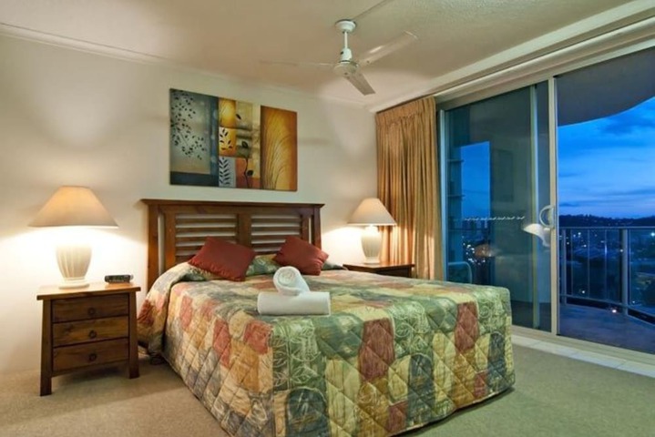 Room 21 of 136