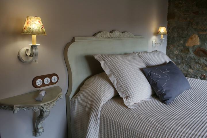 Room 3 of 64