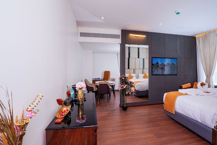 Room 40 of 74