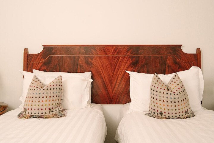 Room 25 of 62