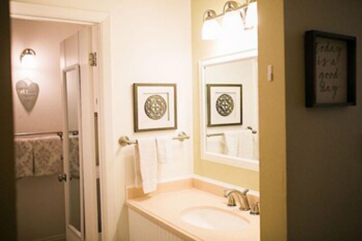 Room 6 of 29