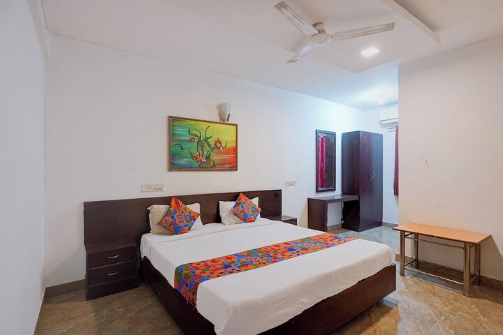 Room 12 of 24