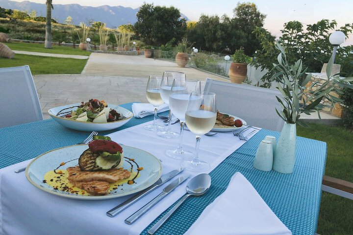 Dining 84 of 91