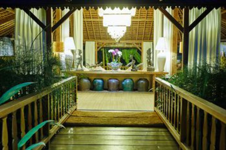 Ballroom/Hall 18 of 41