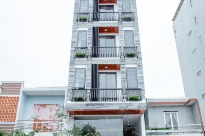 Tony Housing